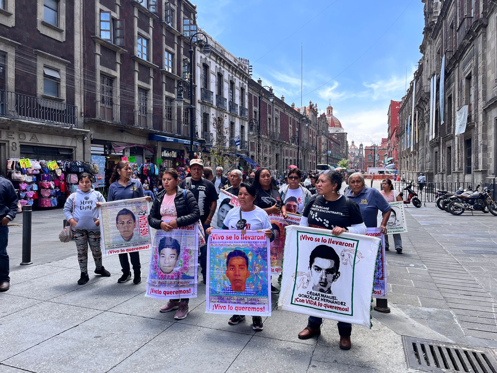 AMLO sin avances en el caso Ayotzinapa