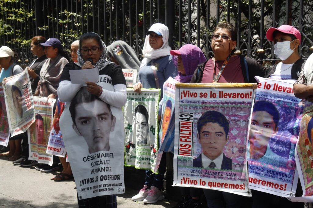 Ayotzinapa: pendiente de la Secretaría de Gobernación y AMLO